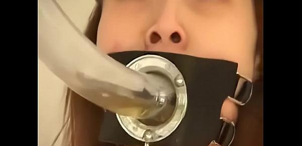  Japanese slave eats shit on bondage